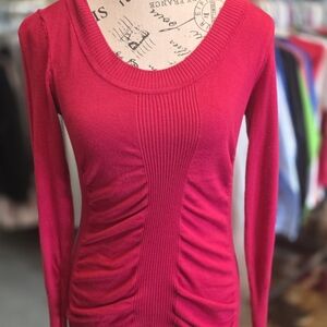 T/O Sweaters Kint Boat Neck Ruched Ribbed Front Vibrant Red Long Sleeve Top